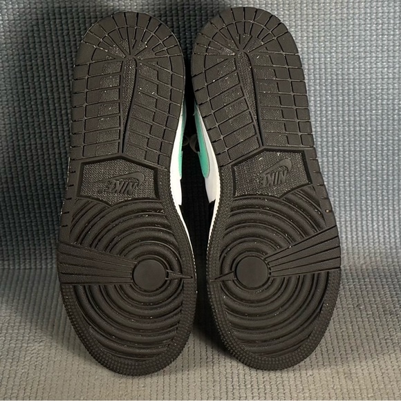 Nike Air Jordan 1 MID ‘White/Green Glow’ Sneakers Size 4.5Y Size 6 Women’s - Picture 9 of 11